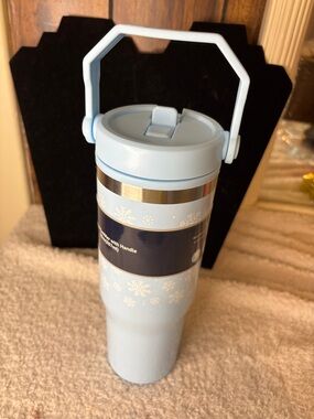 Light Blue Printed Travel Tumbler with Handle - Insulated Drink Bottle 30 OZ NWT